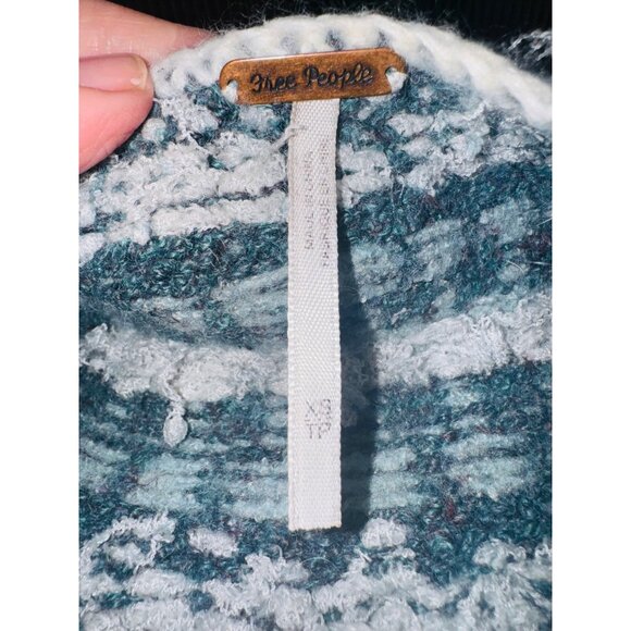 Free People Baltic Fair isle Oversized Pullover Sweater, Blue, Ivory XS Preppy - Picture 6 of 9